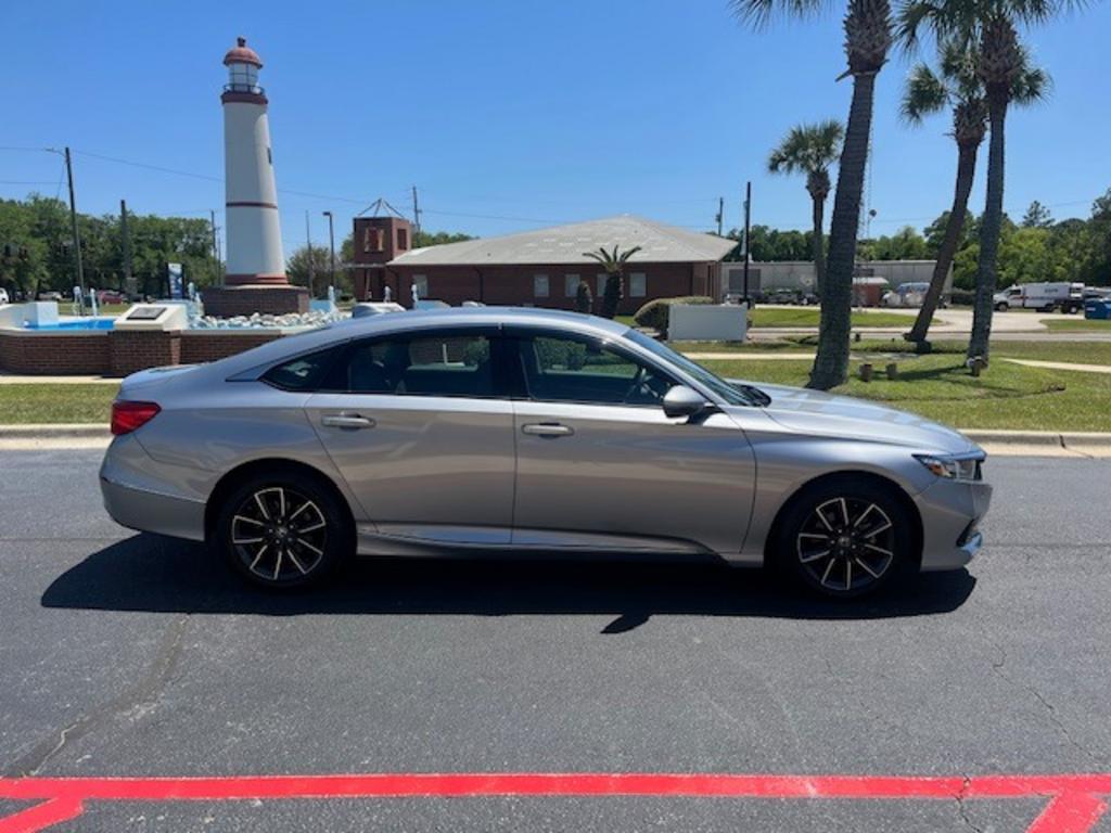 2021 Honda Accord EX-L photo