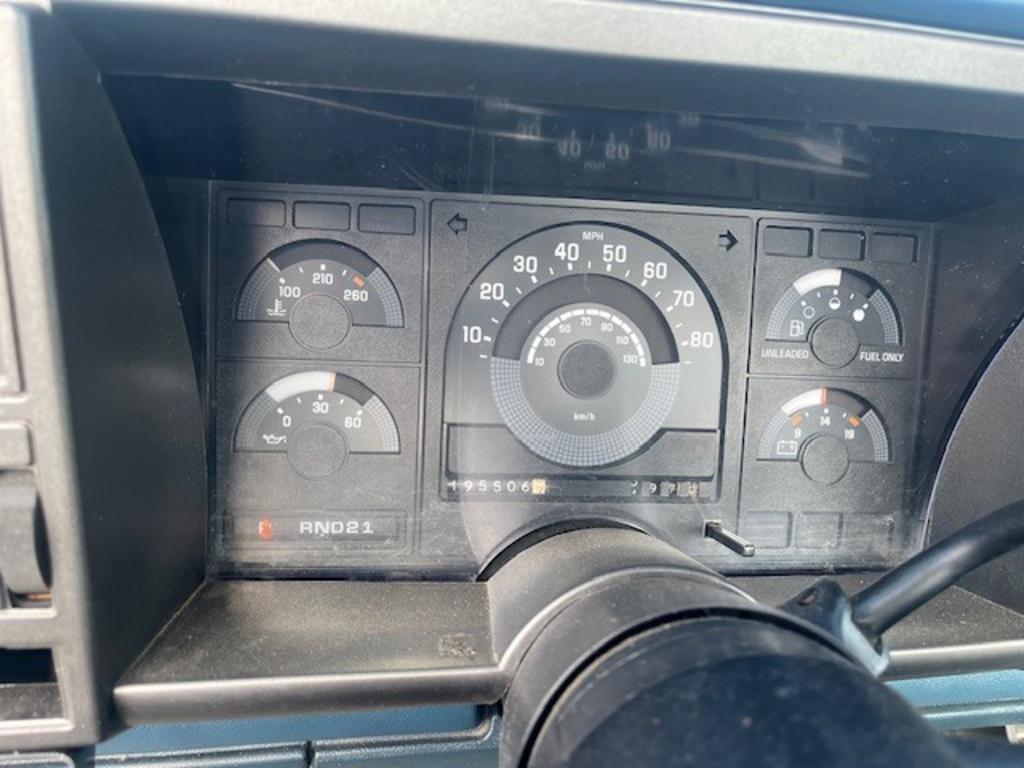 1989 Chevrolet RSX C2500 Cheyenne photo