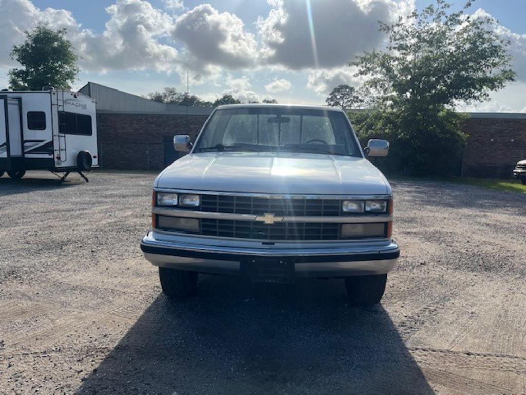1989 Chevrolet RSX C2500 Cheyenne photo