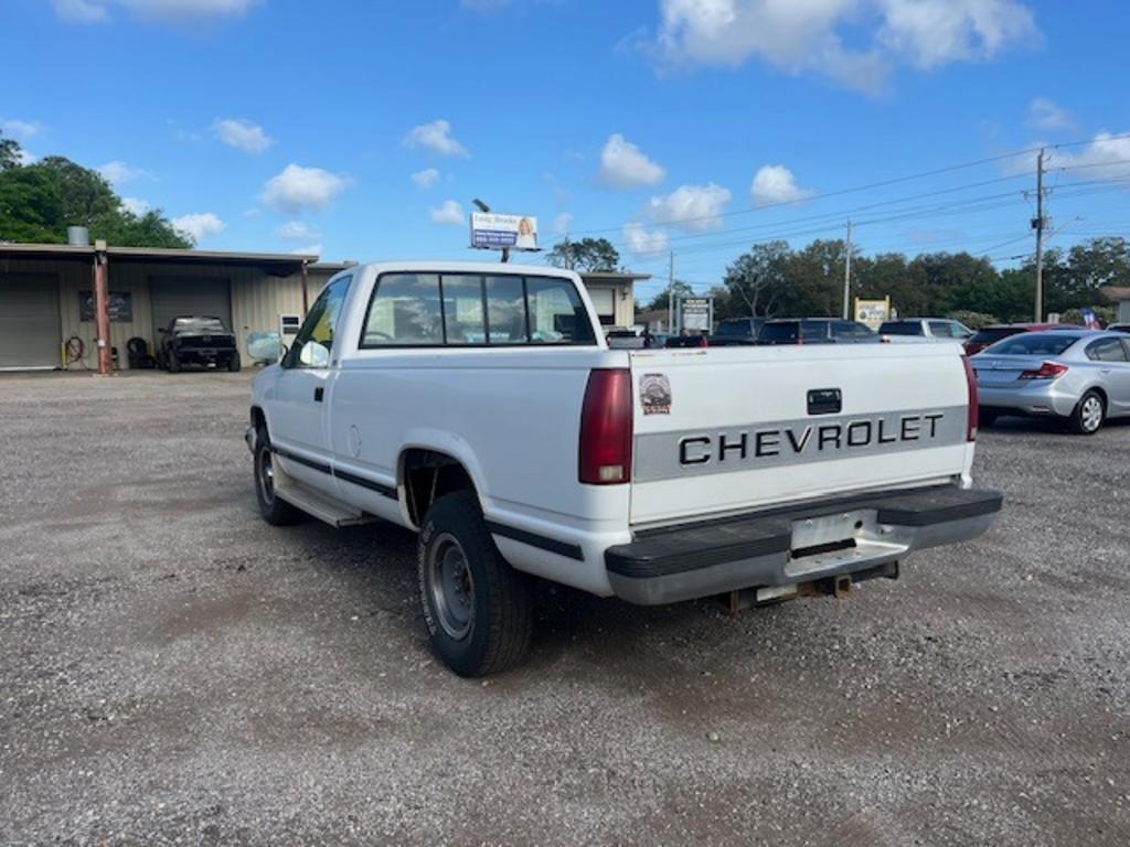1989 Chevrolet RSX C2500 Cheyenne photo