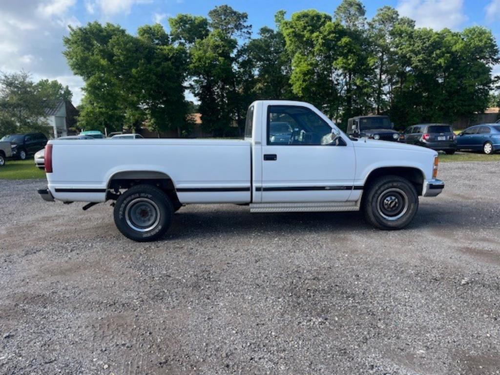 1989 Chevrolet RSX C2500 Cheyenne photo