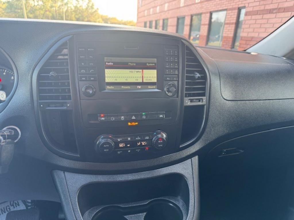 2018 Mercedes-Benz Metris - $22,995