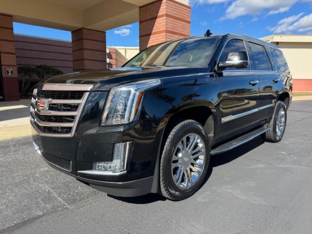 2016 Cadillac Escalade - $22,995