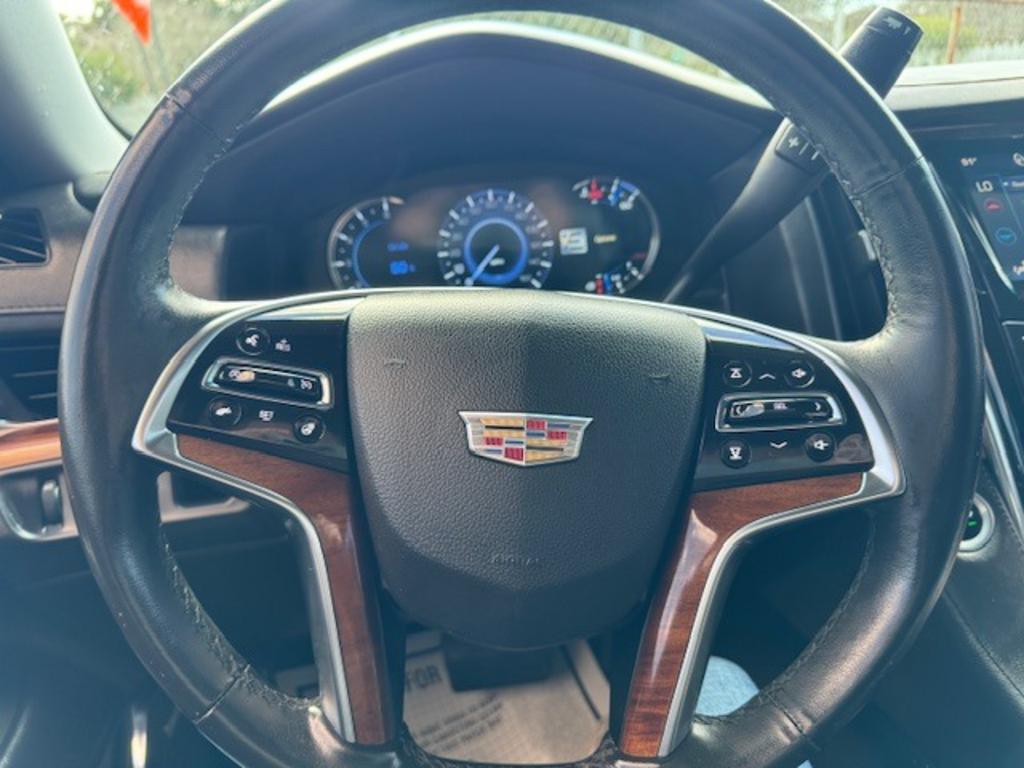 2016 Cadillac Escalade - $22,995
