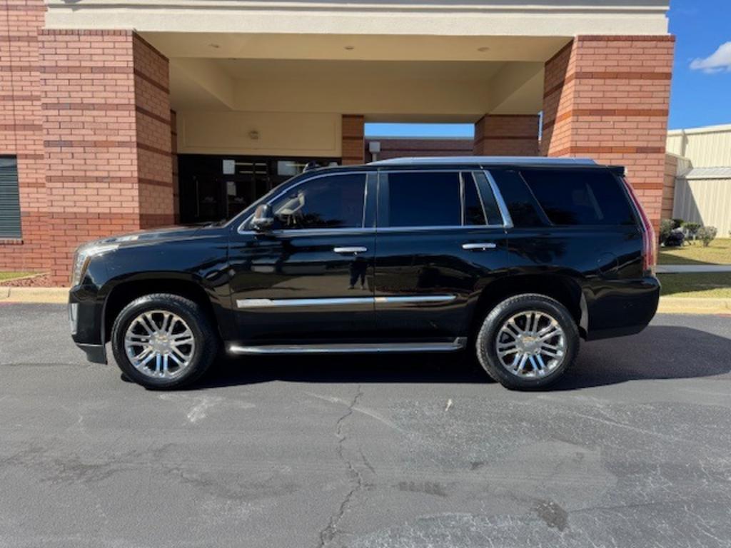 2016 Cadillac Escalade - $22,995