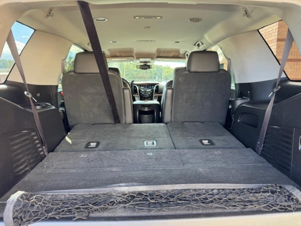 2016 Cadillac Escalade - $22,995