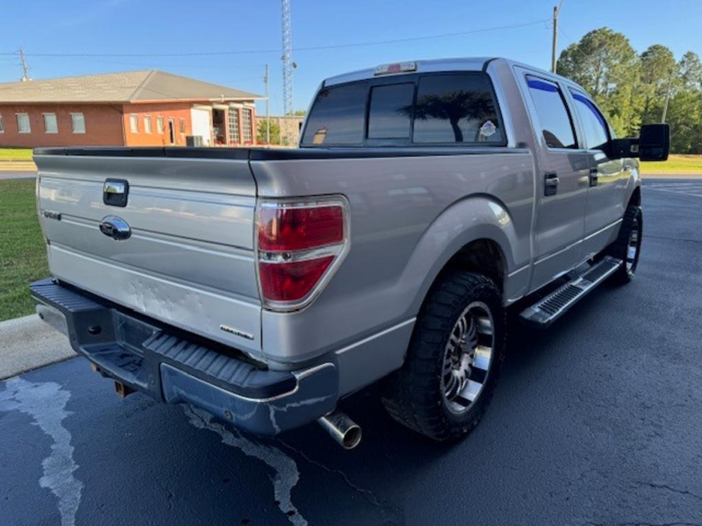 View vehicle photo 6