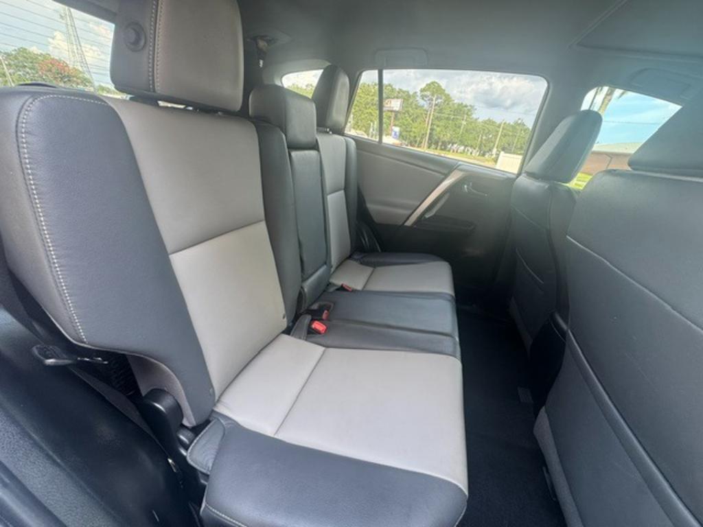 2015 Toyota RAV4 - $16,995