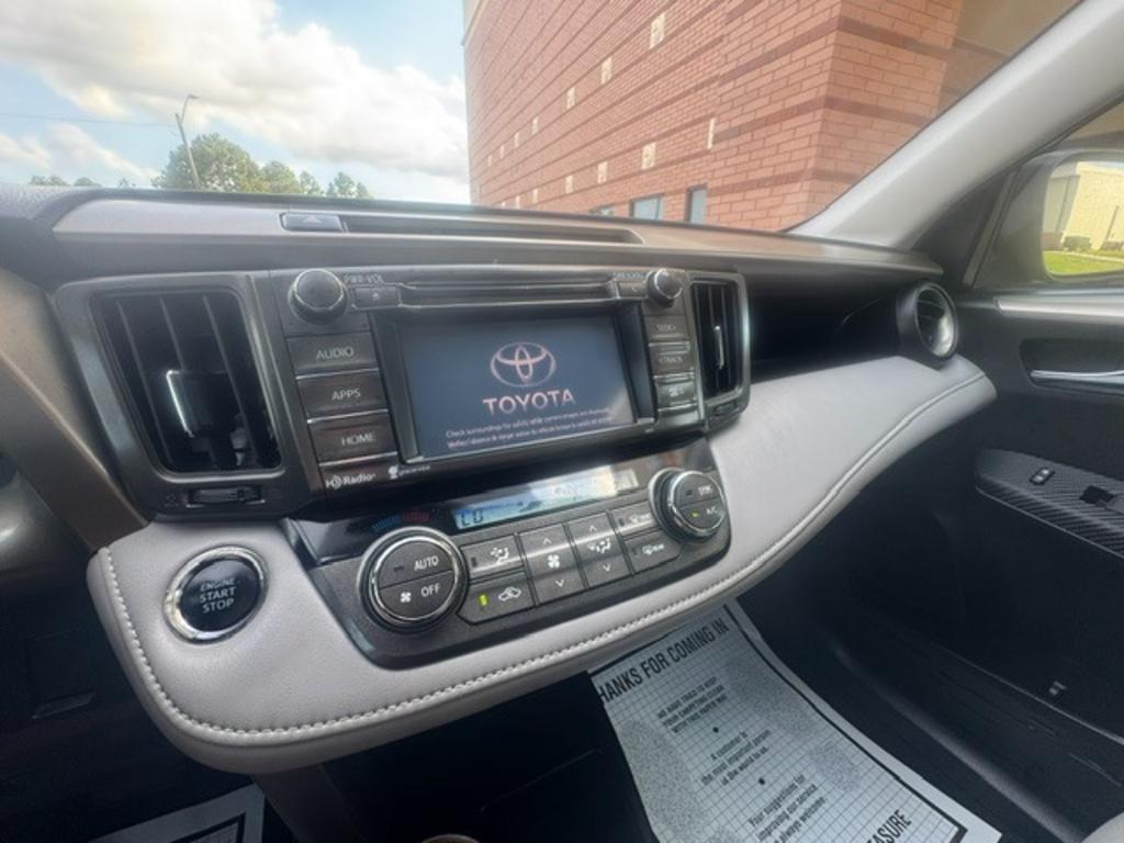 2015 Toyota RAV4 - $16,995