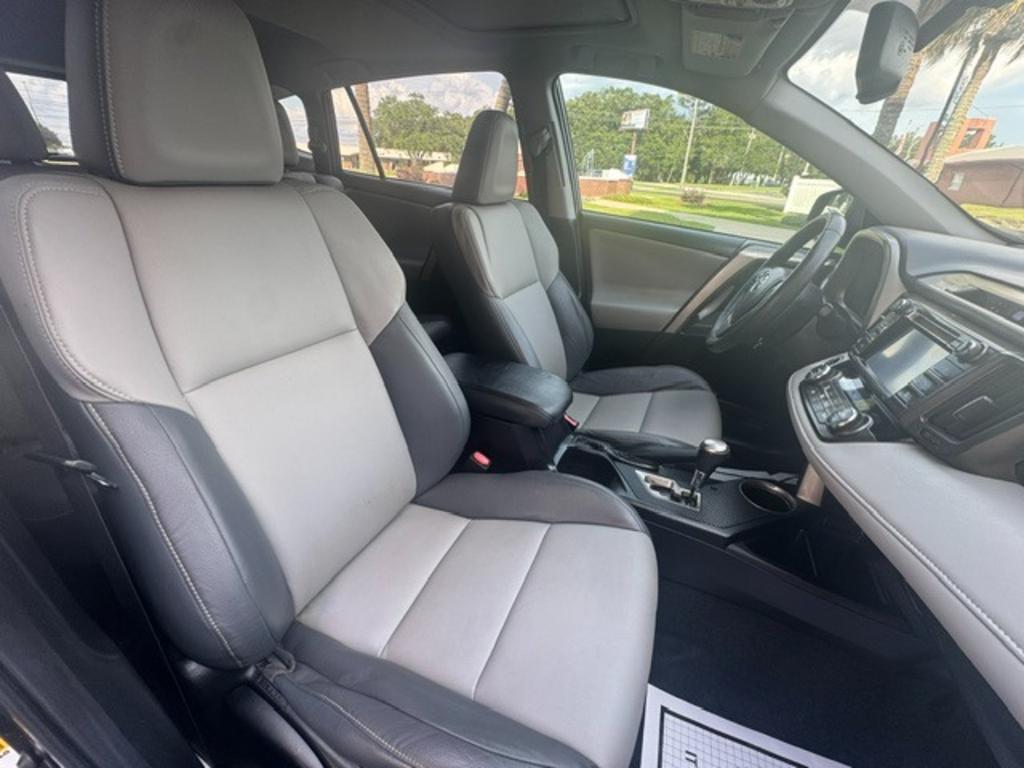 2015 Toyota RAV4 - $16,995