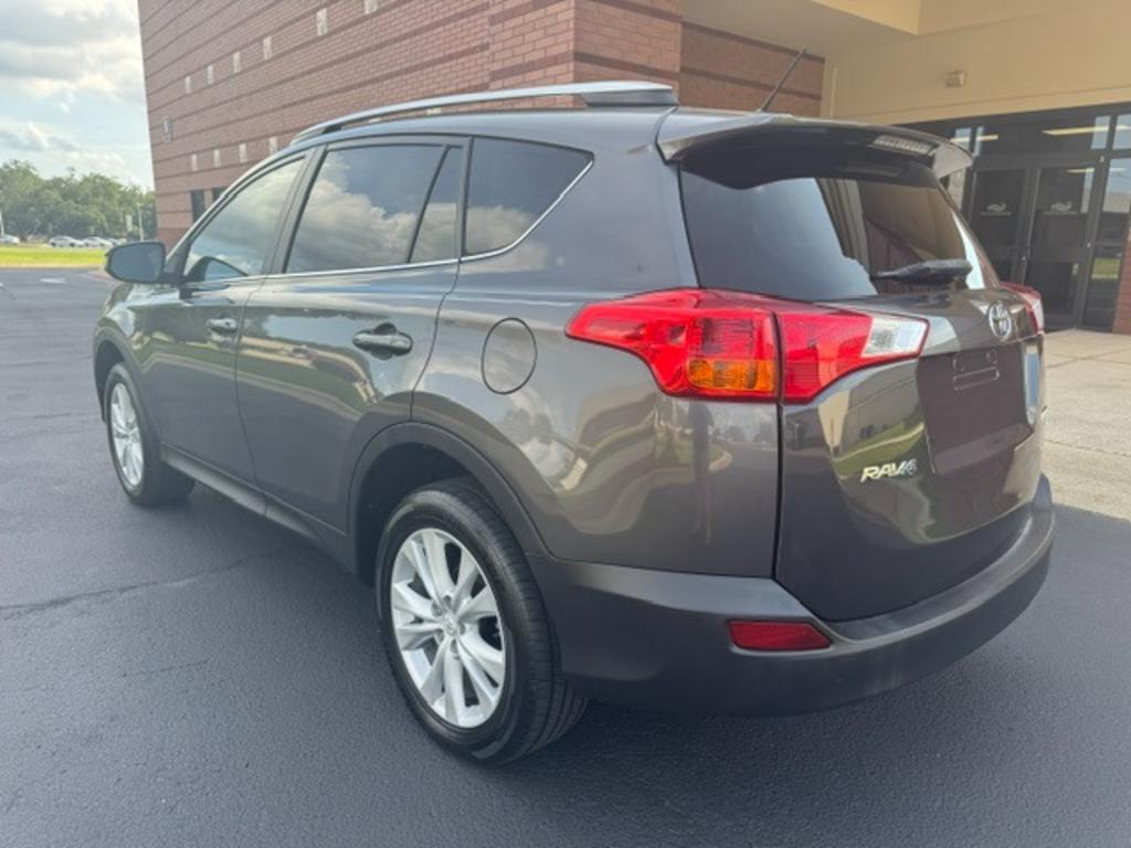 2015 Toyota RAV4 - $16,995