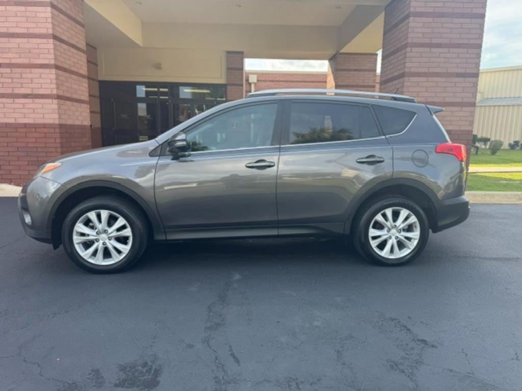 2015 Toyota RAV4 - $16,995
