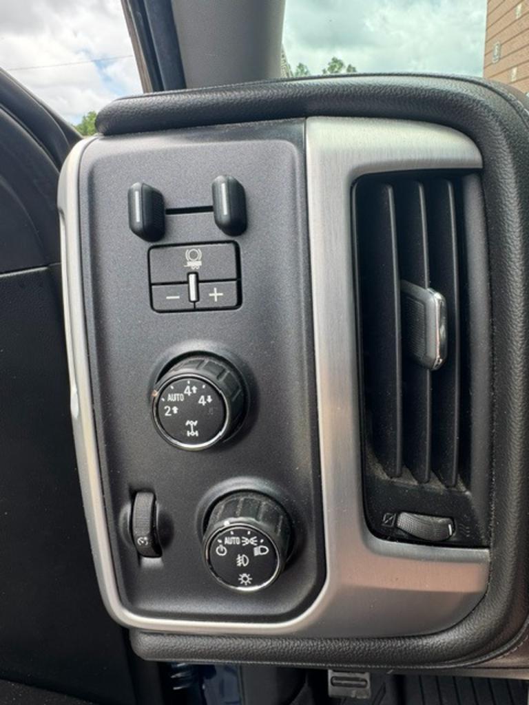 2015 GMC Sierra 1500 - $21,550