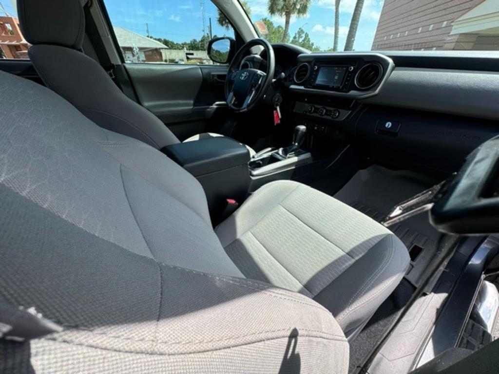 2018 Toyota Tacoma - $28,995