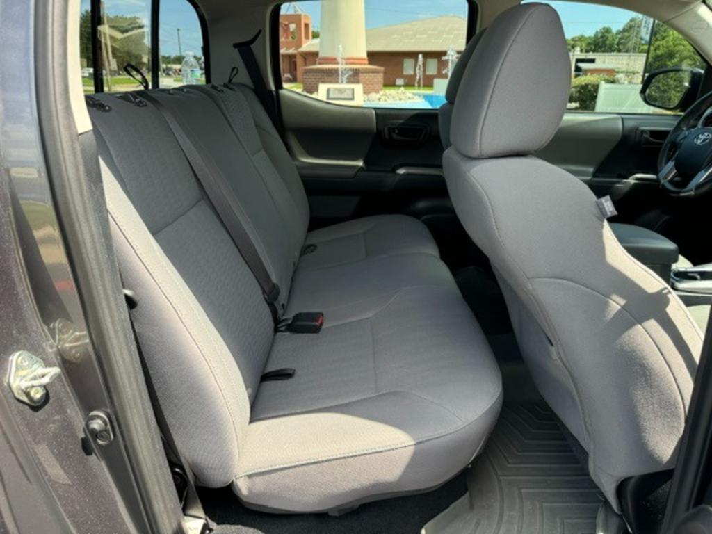 2018 Toyota Tacoma - $28,995