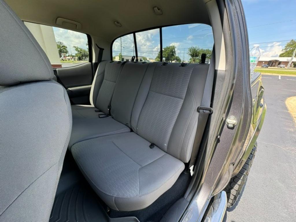 2018 Toyota Tacoma - $28,995