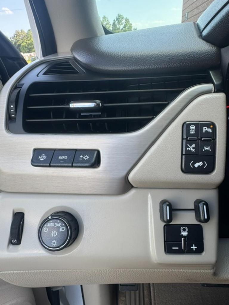 2019 GMC Yukon - $28,995