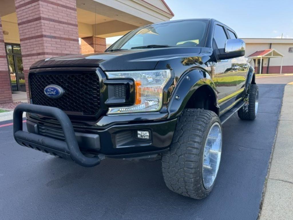 2018 Ford F150 - $29,995