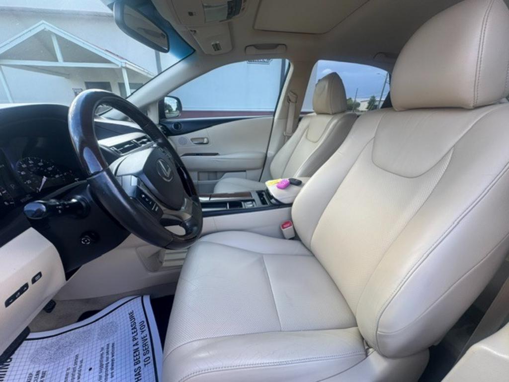2014 Lexus RX - $17,850