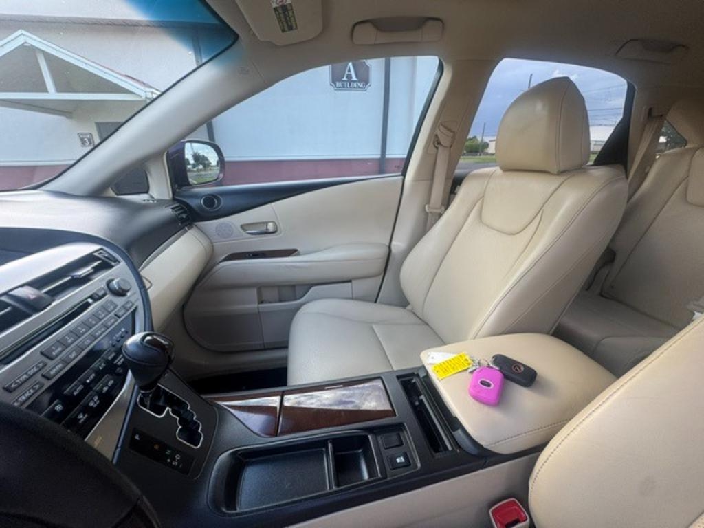 2014 Lexus RX - $17,850