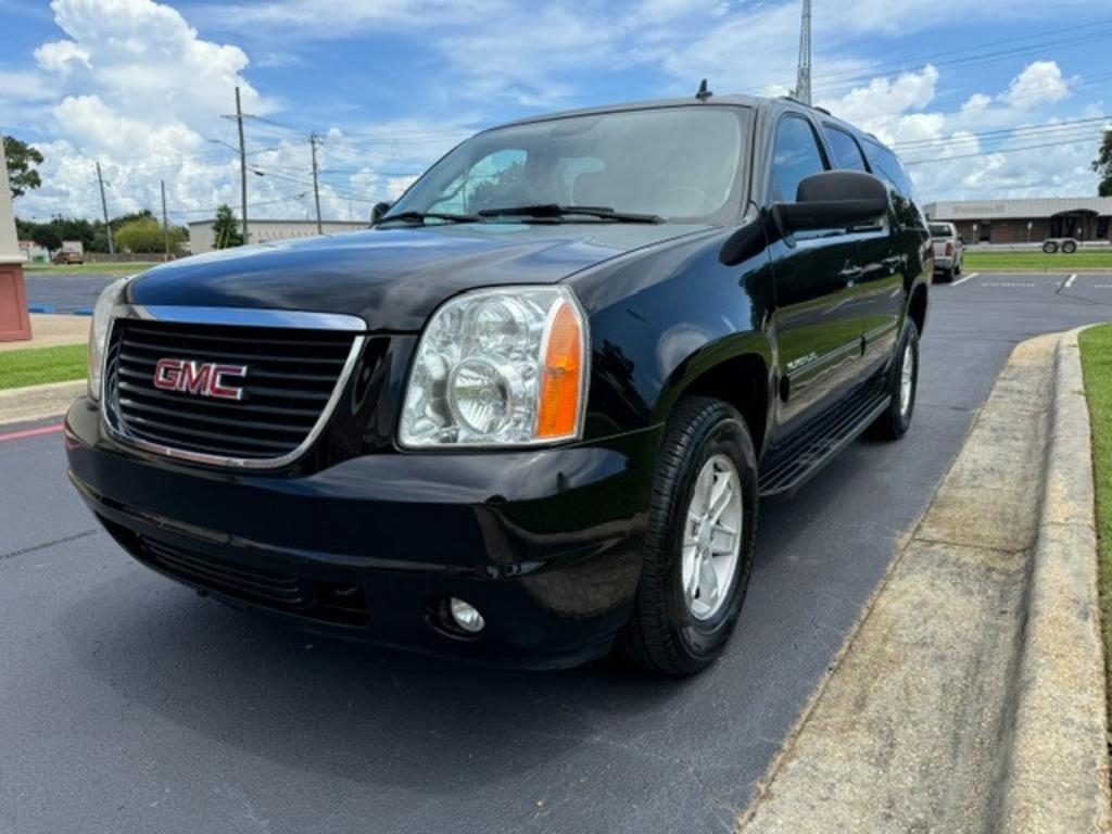 2014 GMC Yukon - $14,995