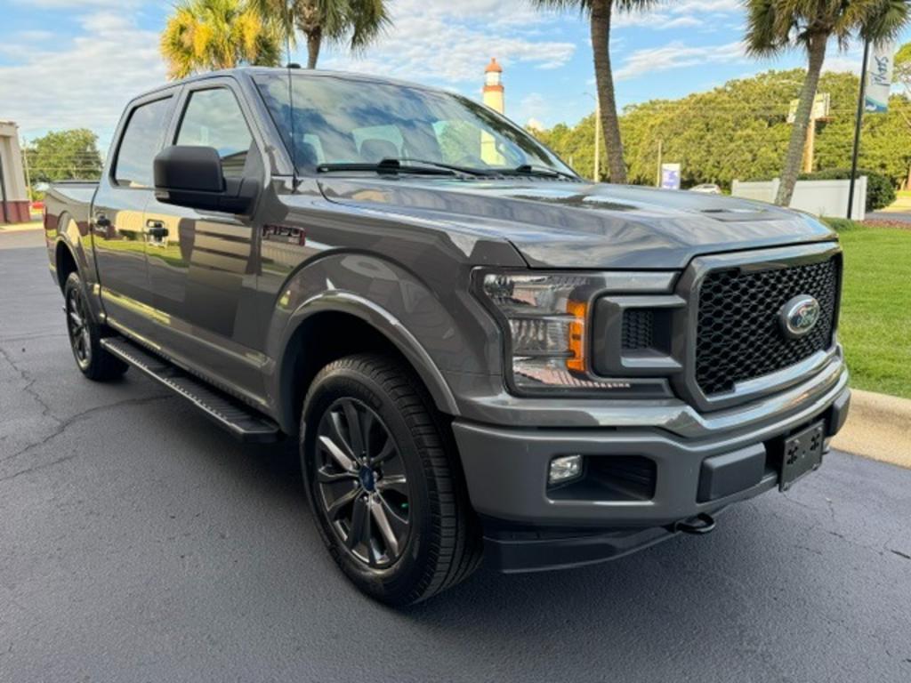 2018 Ford F150 - $27,995