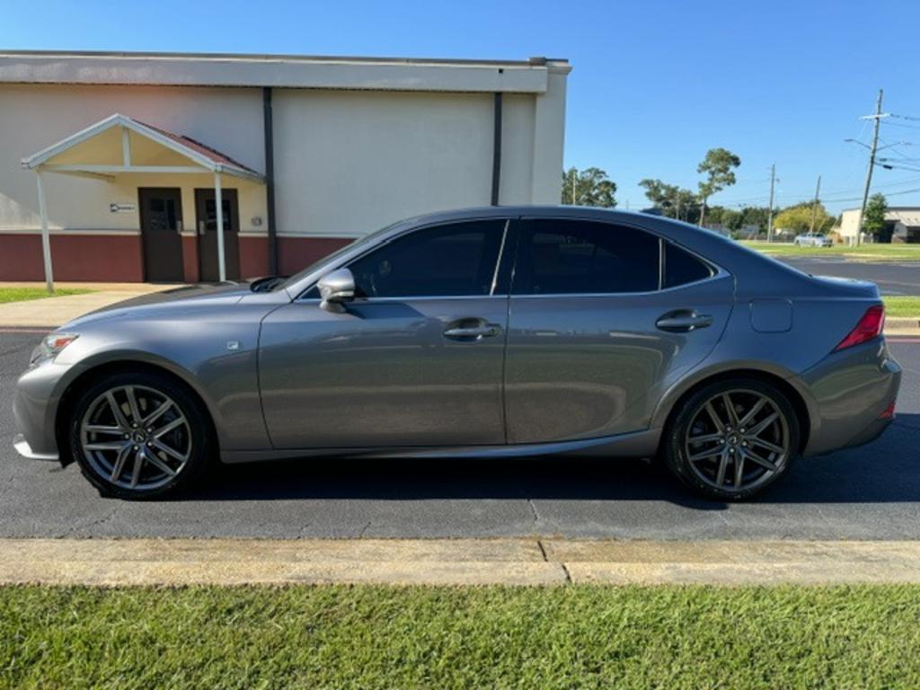2016 Lexus IS 200t 200t