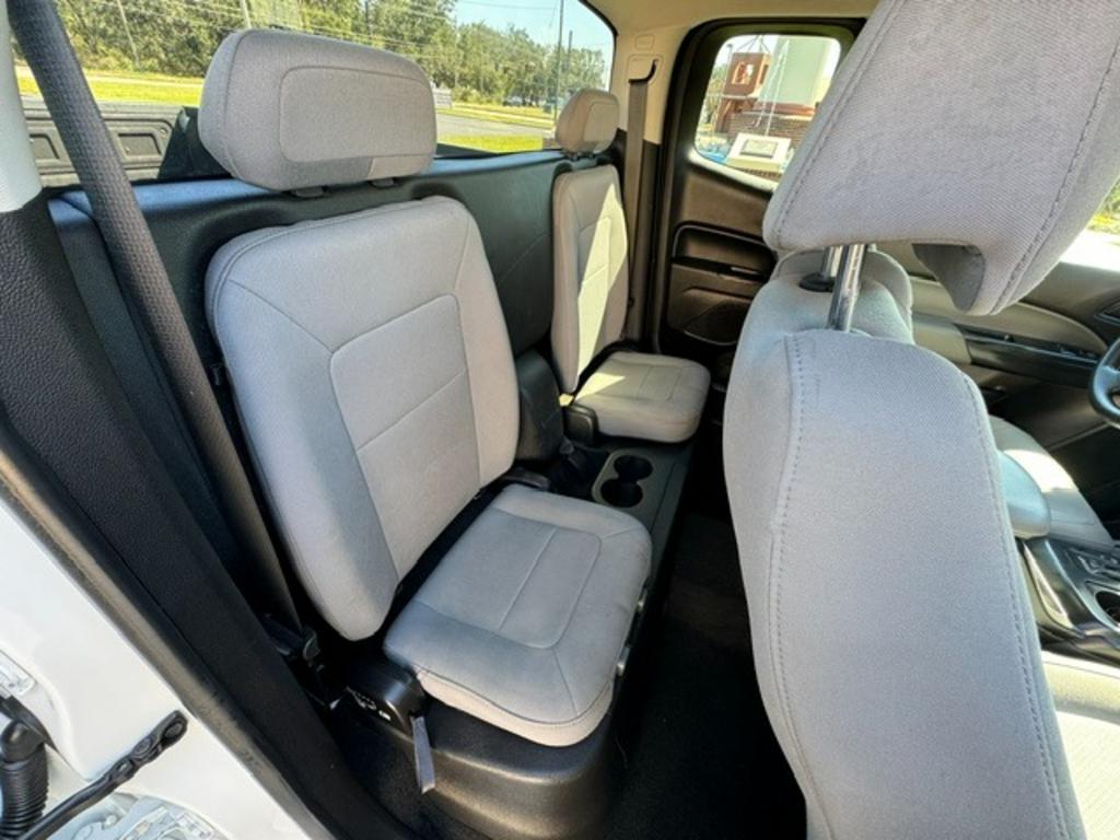 2017 Chevrolet Colorado - $15,995