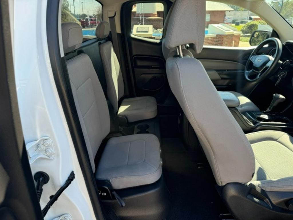 2017 Chevrolet Colorado - $15,995
