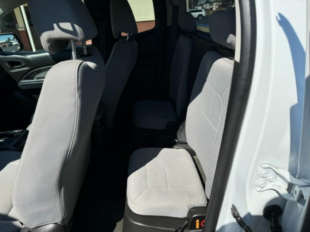 2017 Chevrolet Colorado - $15,995