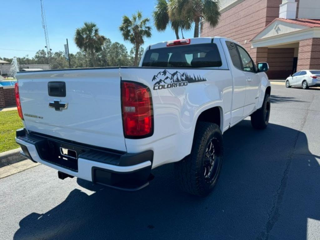 2017 Chevrolet Colorado - $15,995