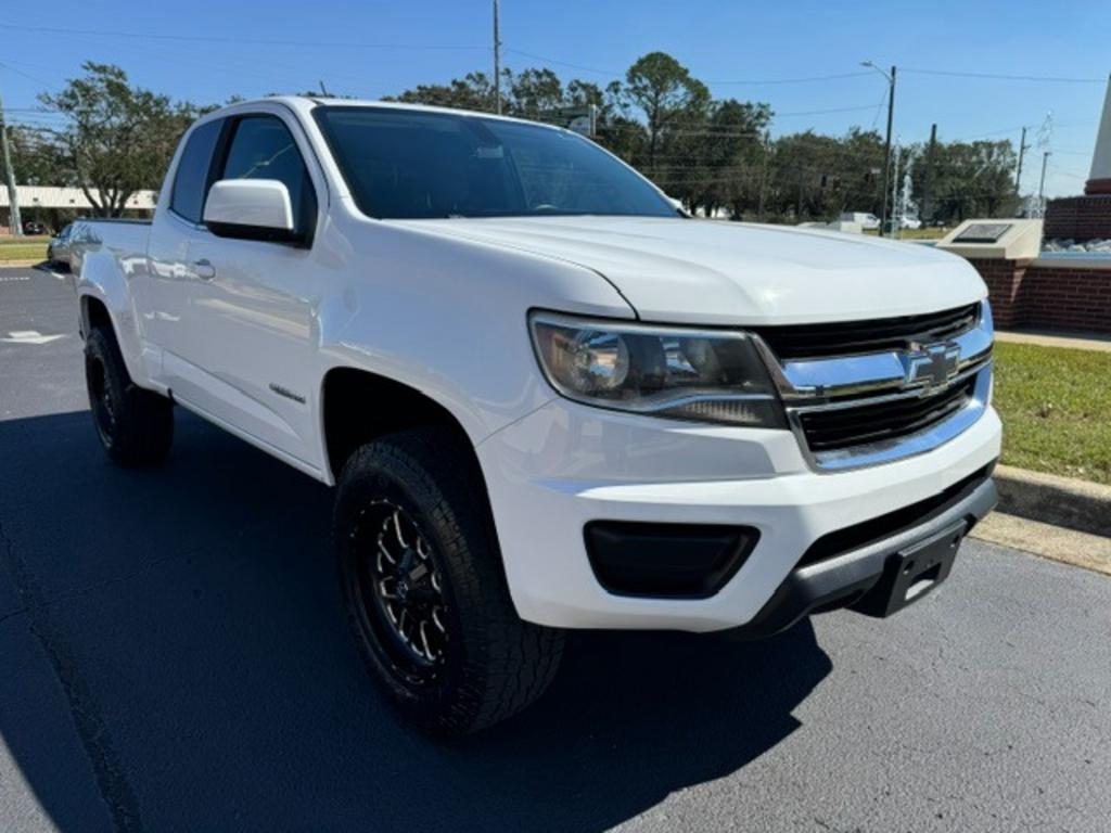 2017 Chevrolet Colorado - $15,995