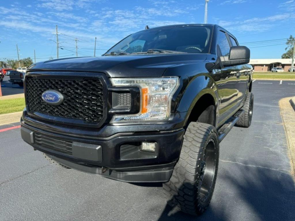 2020 Ford F-150 - $24,995