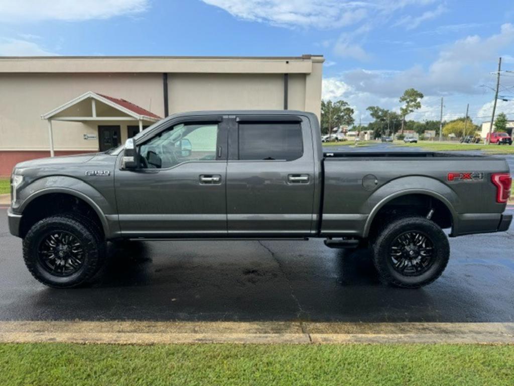 2017 Ford F-150 - $26,995