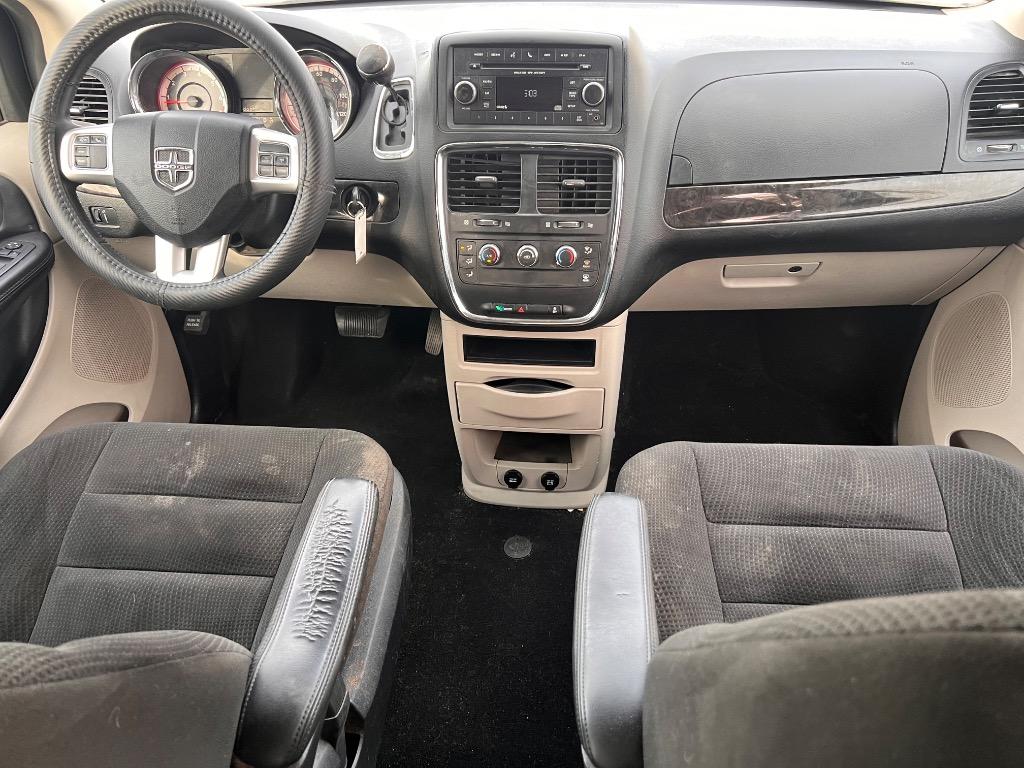2016 Dodge Grand Caravan SE photo