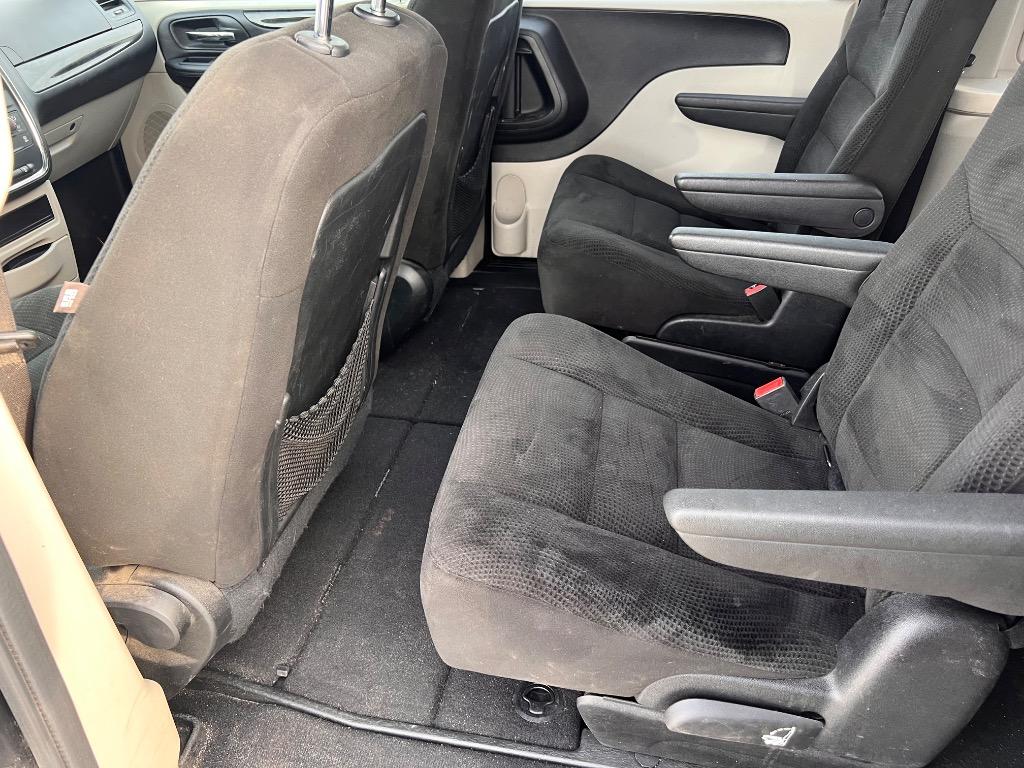 2016 Dodge Grand Caravan SE photo