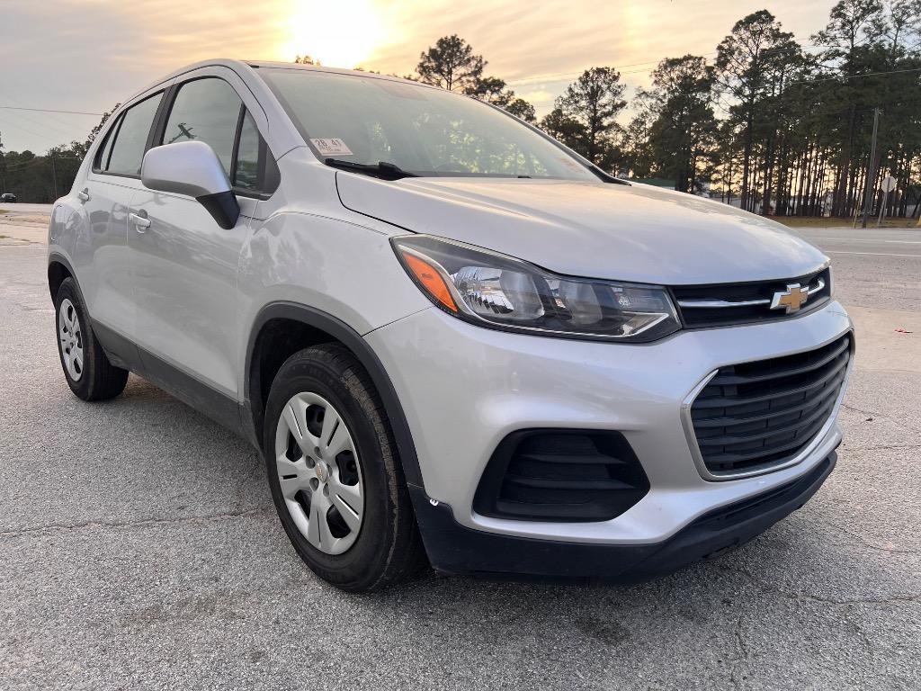 2018 Chevrolet Trax LS photo
