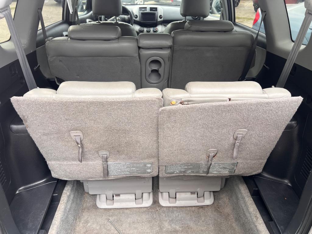 2011 Toyota RAV4 photo