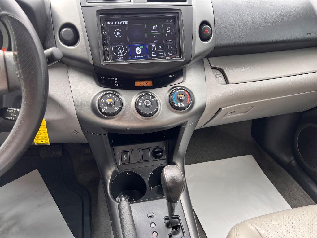 2011 Toyota RAV4 photo