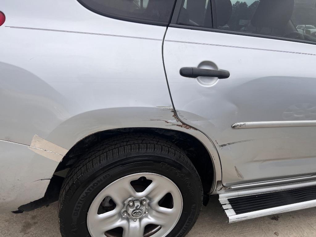 2011 Toyota RAV4 photo