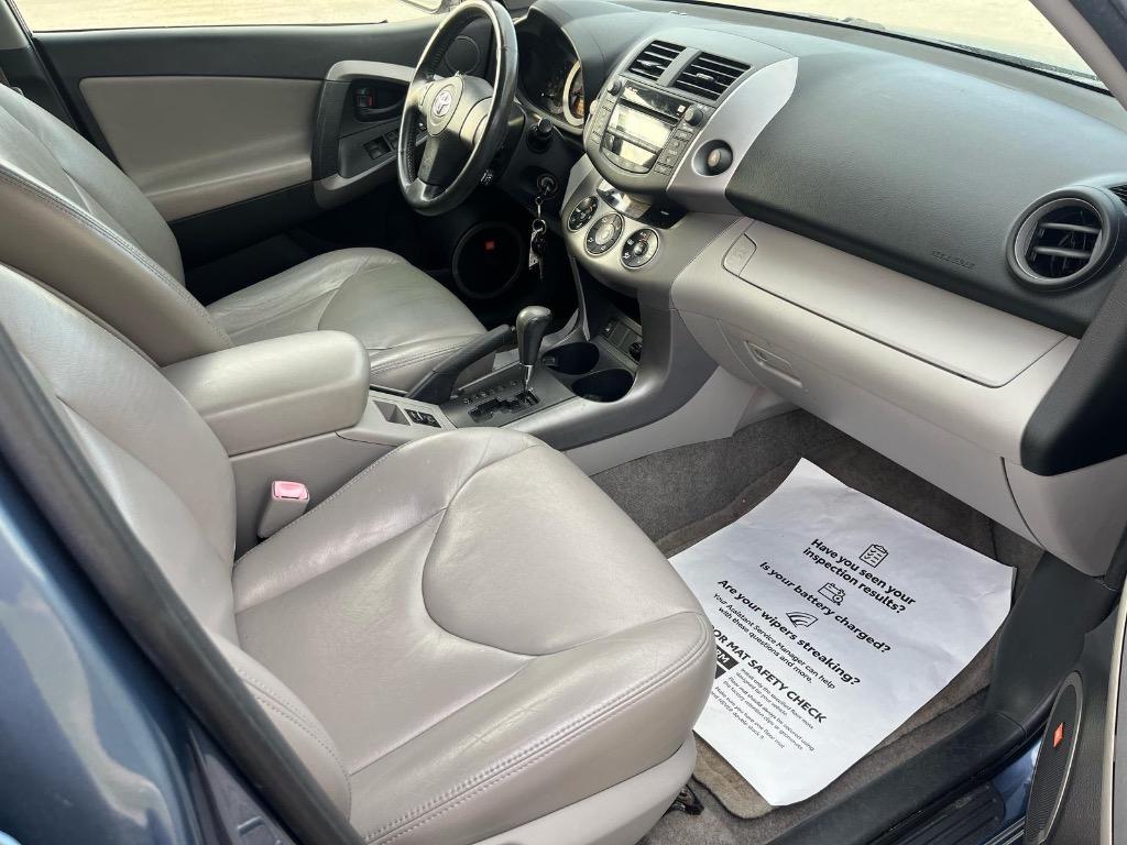 2006 Toyota RAV4 Limited photo