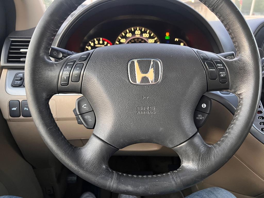 2008 Honda Odyssey Touring photo