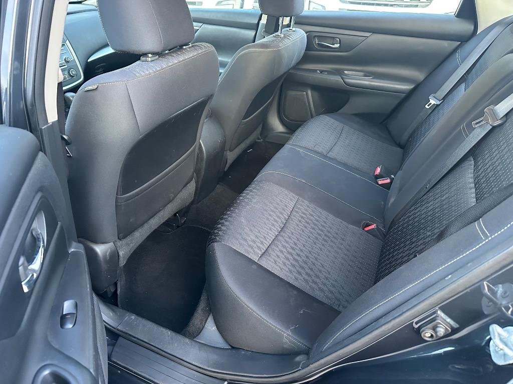 2017 Nissan Altima - $6,900