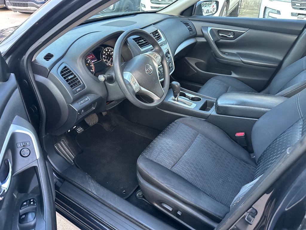 2017 Nissan Altima - $6,900