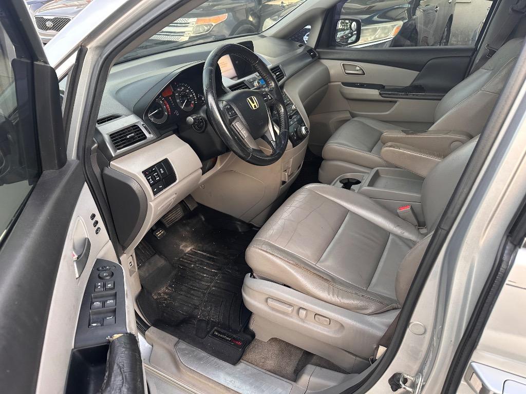 2012 Honda Odyssey - $5,900