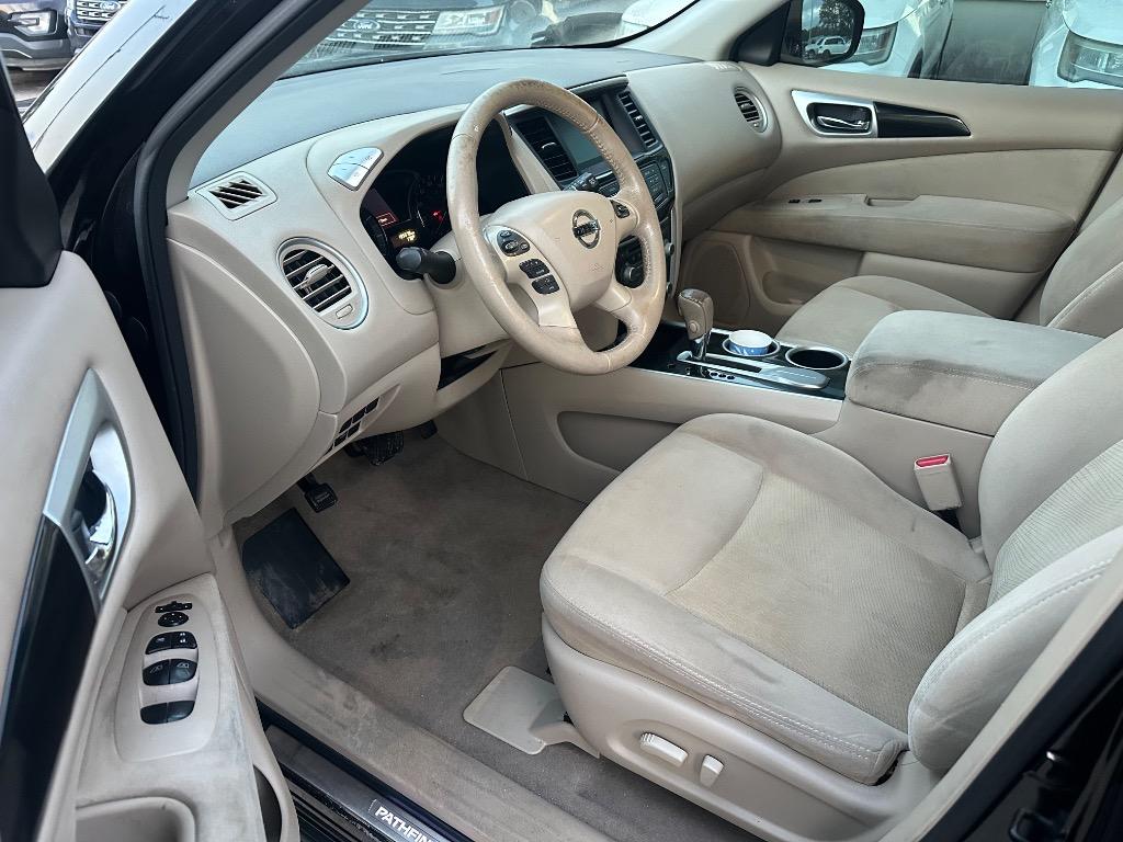 2015 Nissan Pathfinder - $6,500