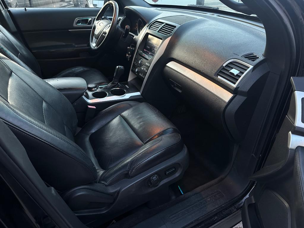 2013 Ford Explorer - $4,500