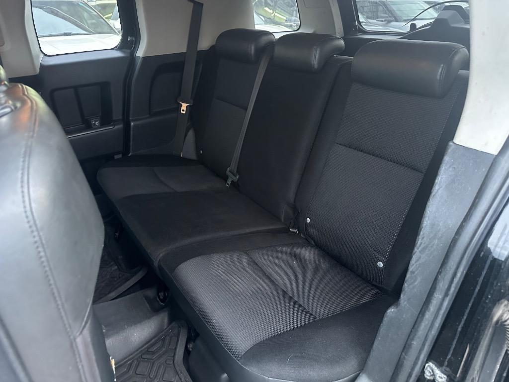 2007 Toyota FJ Cruiser - $5,900