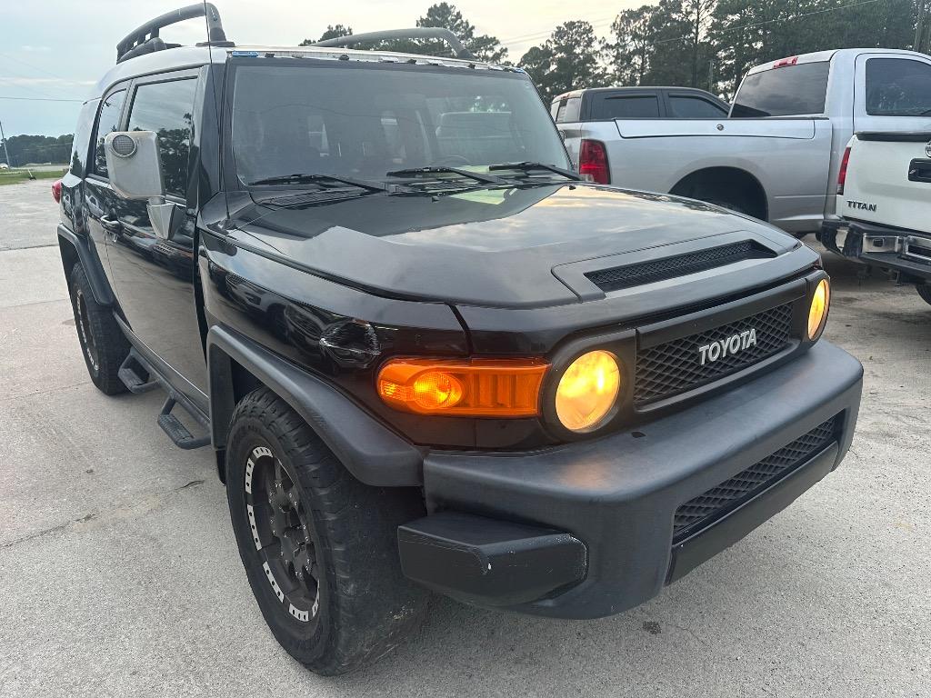 2007 Toyota FJ Cruiser - $5,900