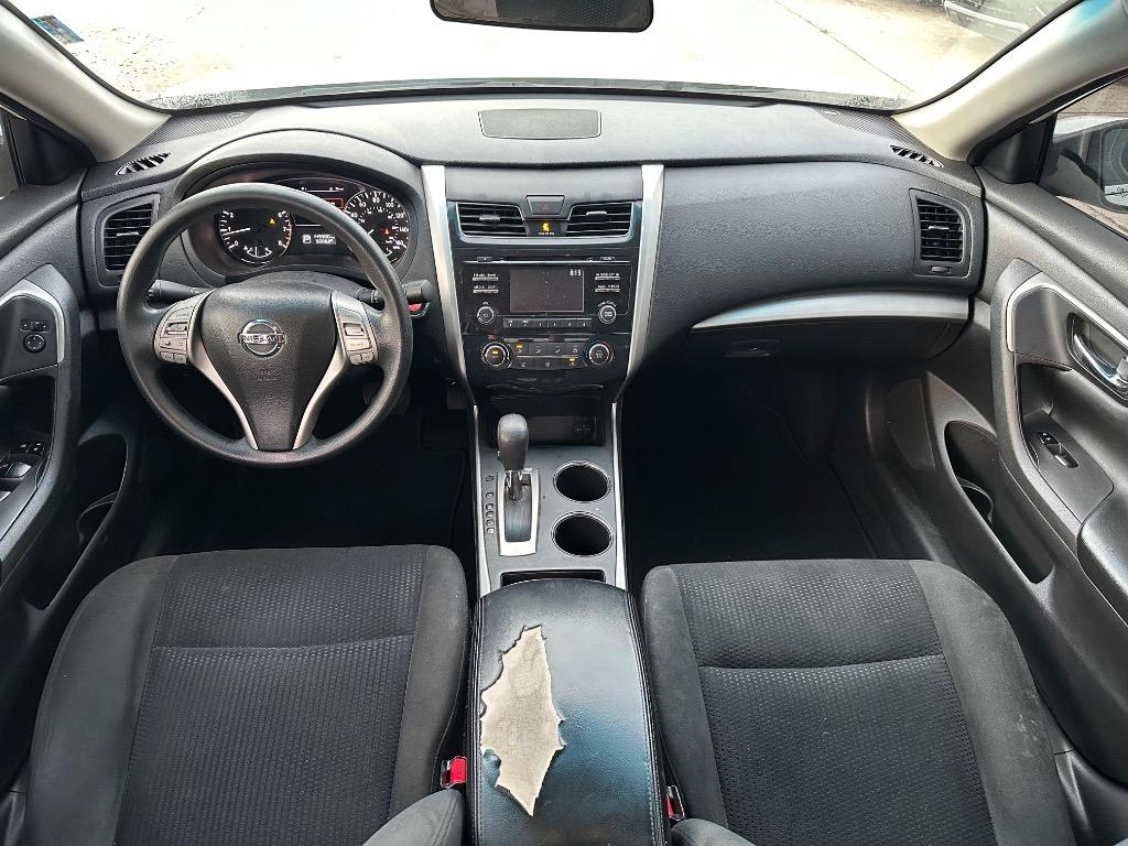2015 Nissan Altima - $5,900